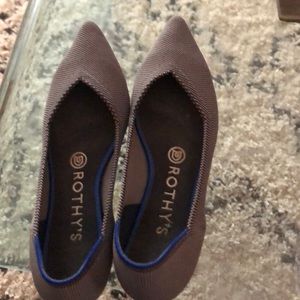 Rothy’s grey size 7 - the point. Gently used.
